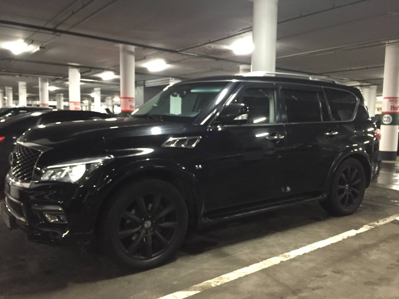 Infiniti QX80